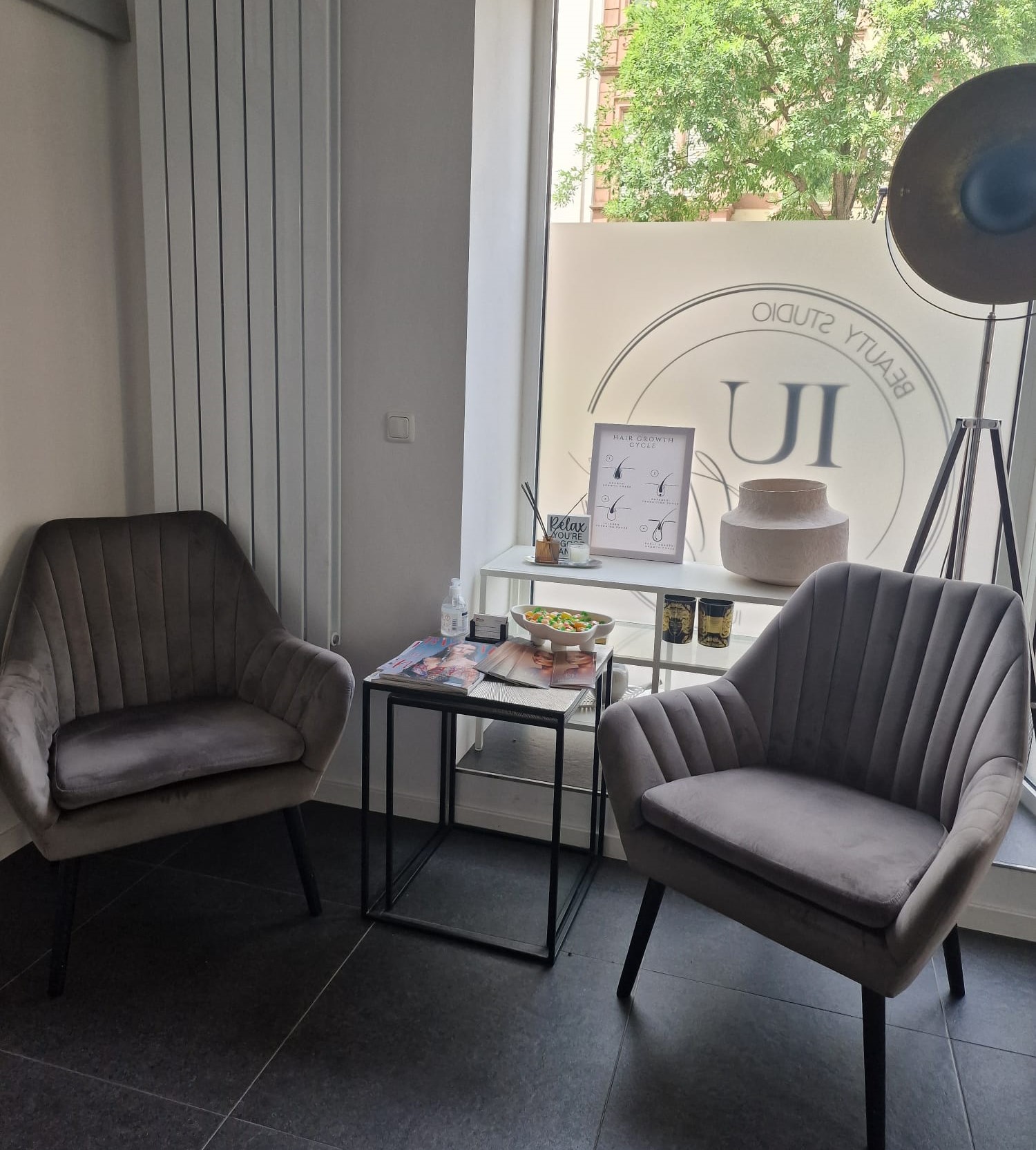 TE Nail Studio Arbeitsbereich